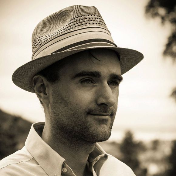 Meet your Posher, Lee - Picture 1 of 1